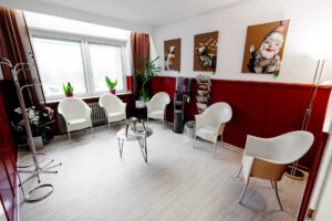 03 01 Bild Wartezimmer 1 G1