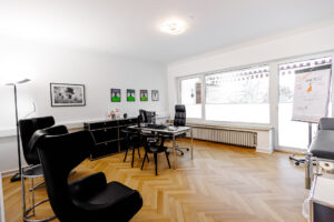 04 10 Bild DrBVardonOdonkor Raum G1